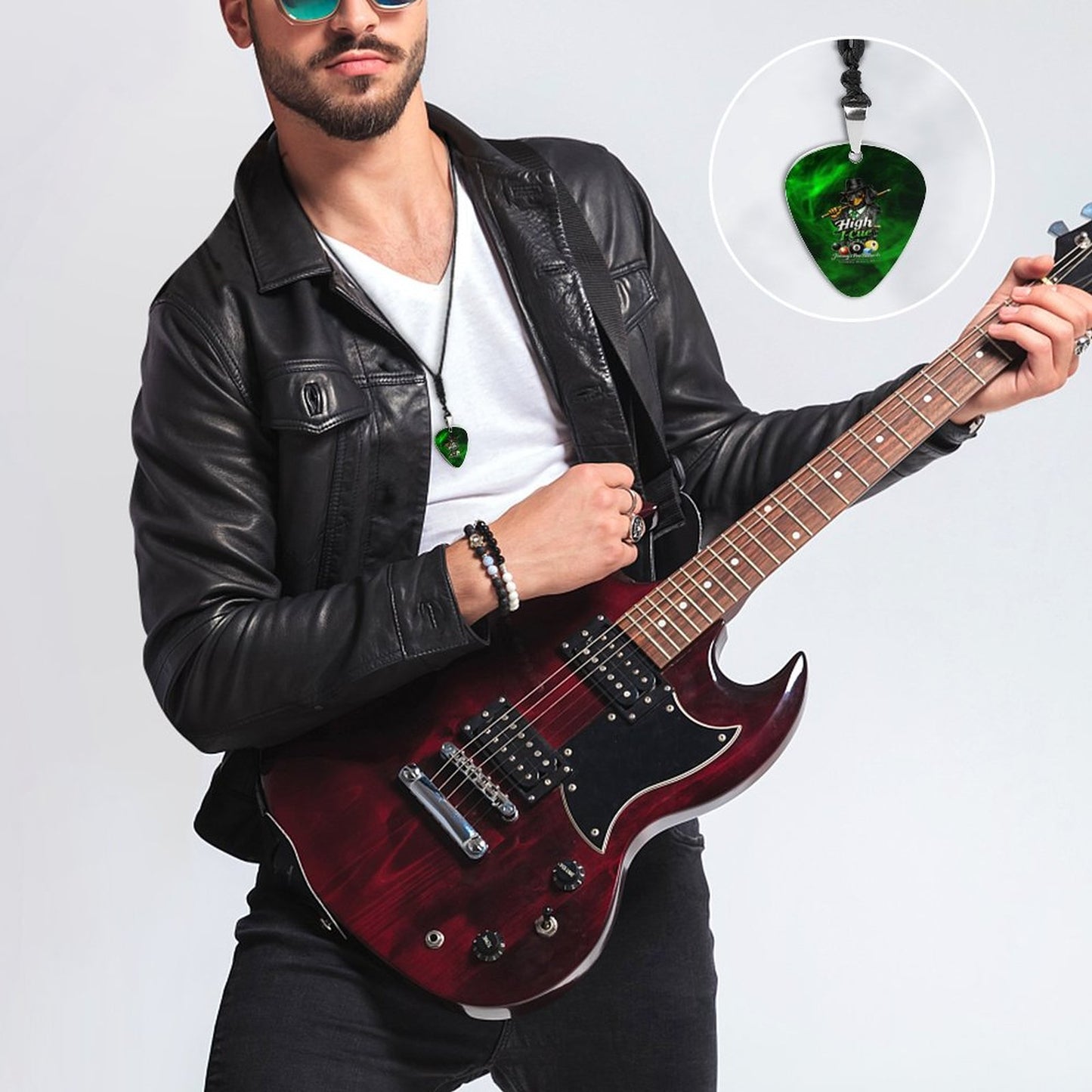 High I-Cue MN Trendy Guitar Pick Necklace